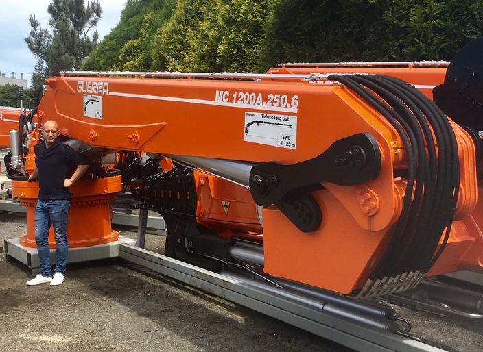 Vente de grues et d'accessoires pour grues